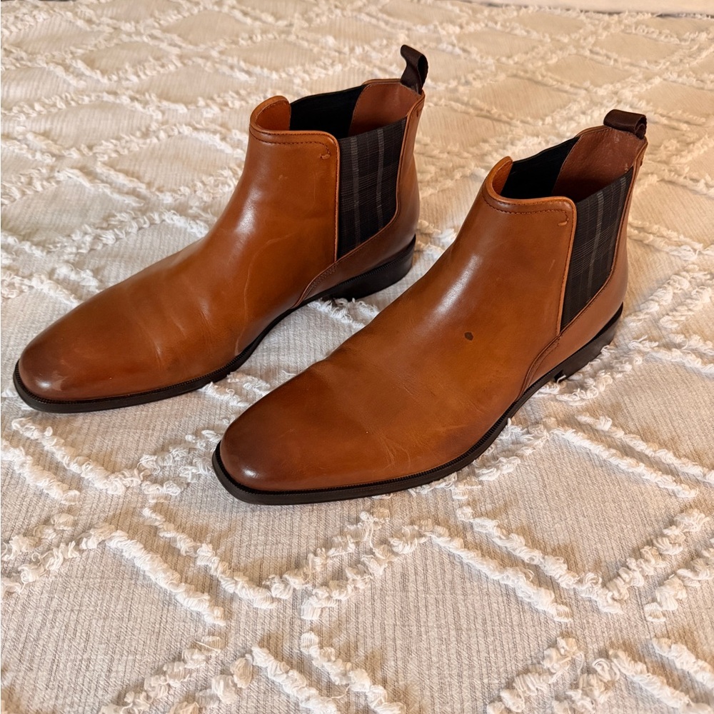 Florsheim Men's Chukka Chelsea Boots in Tan Brown Leather